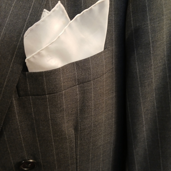 Vintage Tom James Ventura charcoal gray pinstripe double breasted 2 piece suit - Picture 3 of 14